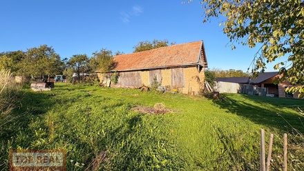 Prodej stavebního pozemku 1 400 m², Roštín