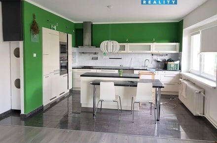 Prodej rodinného domu 180 m², Čelákovice