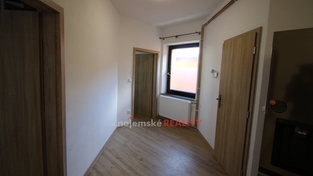 Pronájem bytu 4+kk 100 m², Chvalovice