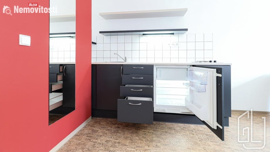 Pronájem bytu 1+kk 27 m², Praha 5, Smíchov
