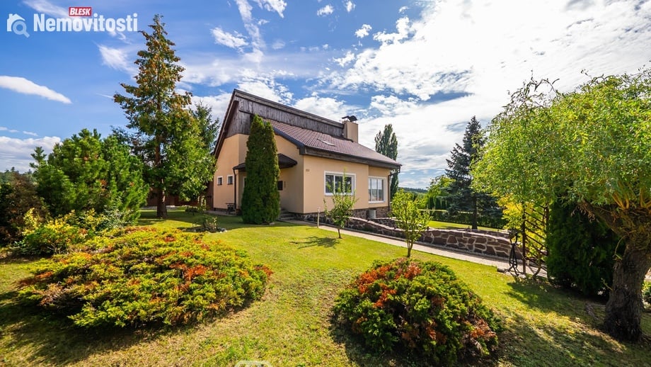 Prodej rodinného domu 270 m², Slatina