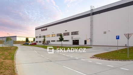 Pronájem skladu 3 000 m², Nové Mesto nad Váhom, Slovensko