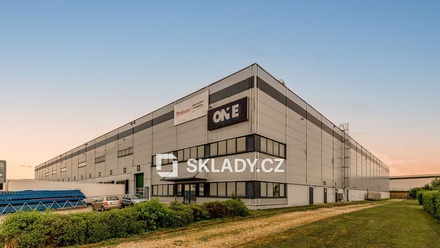 Pronájem skladu 3 000 m², Nové Mesto nad Váhom, Slovensko