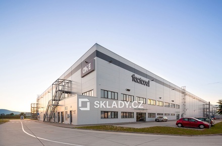 Pronájem skladu 3 000 m², Nové Mesto nad Váhom, Slovensko