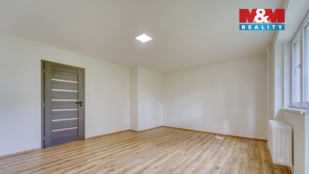 Prodej bytu 2+1 60 m², Klatovy