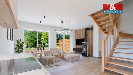 Prodej bytu 3+kk 83 m², Černá v Pošumaví