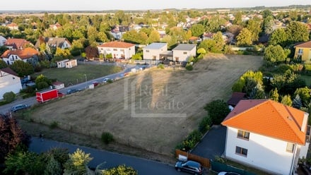 Prodej stavebního pozemku 3 953 m², Hovorčovice