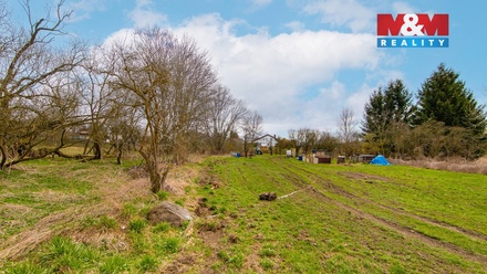 Prodej louky 2 200 m², Strašín