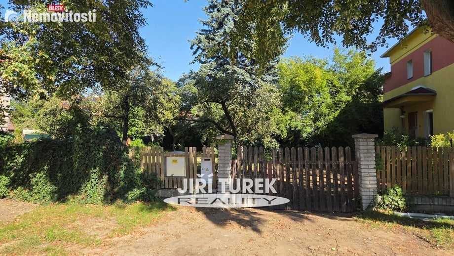 Prodej stavebního pozemku 660 m², Čelákovice