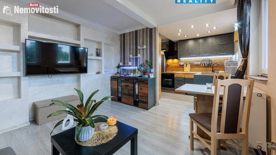 Prodej bytu 3+kk 43 m², Karlovy Vary