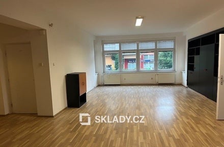 Pronájem kanceláře 51 m², Praha - Vysočany