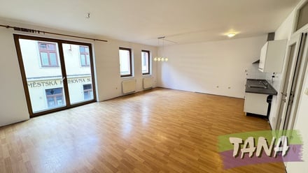 Prodej bytu 3+kk 83 m², Dvůr Králové nad Labem