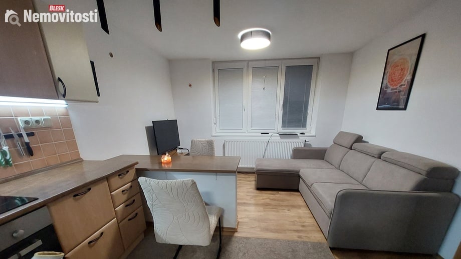 Prodej bytu 2+kk 40 m², Březina
