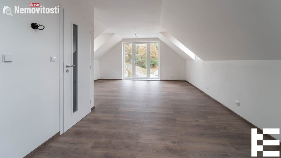 Pronájem bytu 2+kk 53 m², Miličín