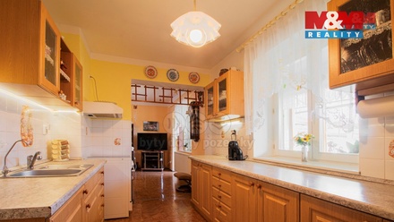 Prodej rodinného domu 250 m², Sobotovice