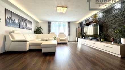 Prodej vícegeneračního domu 414 m², Bor