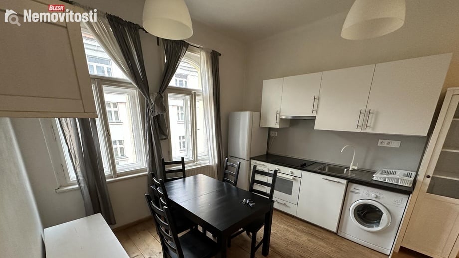 Pronájem bytu 2+1 54 m², Praha 3, Žižkov