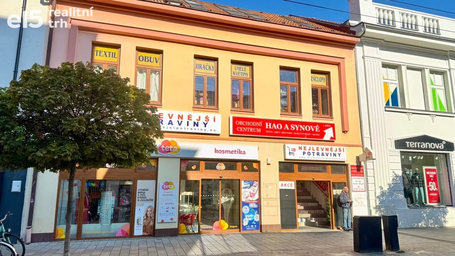 Pronájem obchodního prostoru 550 m², Pardubice - Zelené Předměstí