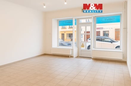 Pronájem obchodního prostoru 65 m², České Budějovice