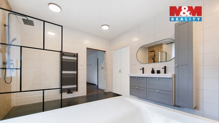 Prodej rodinného domu 220 m², Zruč-Senec