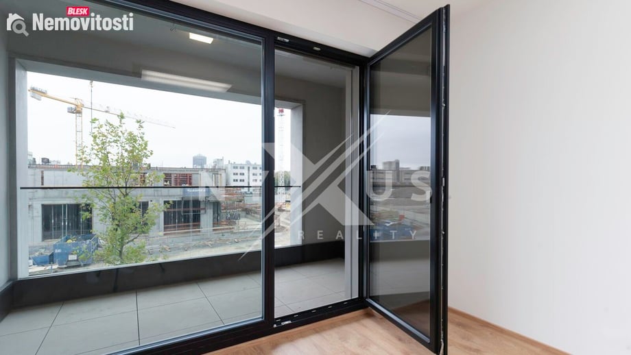 Pronájem bytu 1+kk 30 m², Praha 3