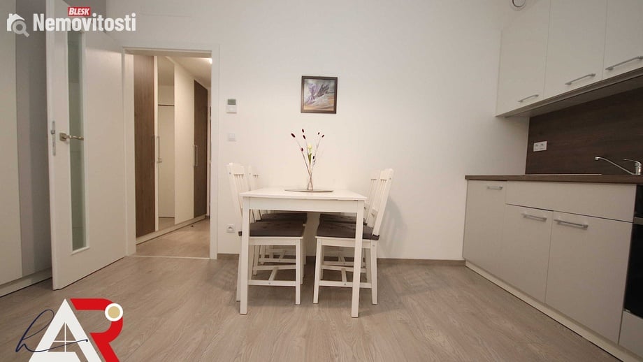 Pronájem bytu 1+1 43 m², Brno - Pisárky