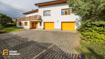 Prodej rodinného domu 581 m², Lukoveček