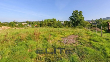 Prodej stavebního pozemku 1 098 m², Křižany