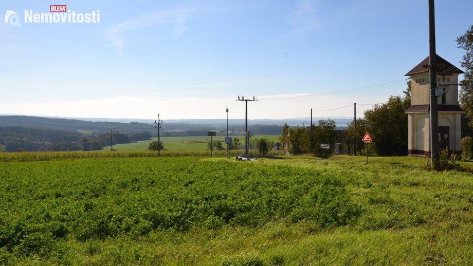 Prodej stavebního pozemku 1 504 m², Žernov