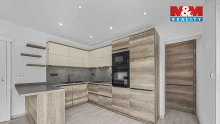 Prodej bytu 4+1 97 m², Náchod