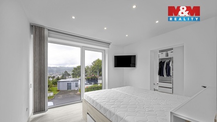 Prodej bytu 4+1 97 m², Náchod