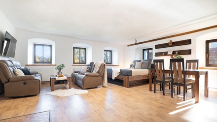 Prodej rodinného domu 180 m², Horní Planá - Pernek