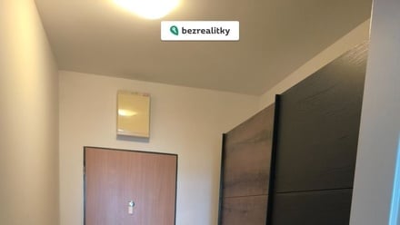 Prodej bytu 1+kk 39 m², Praha 9