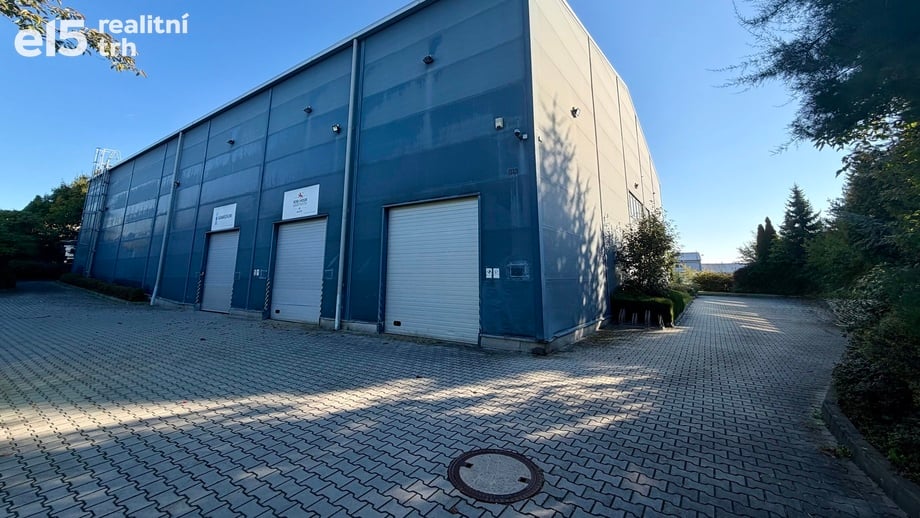 Pronájem skladu 583 m², Jesenice