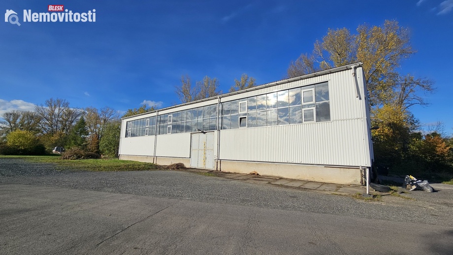 Pronájem skladu 600 m², Praha - Letňany