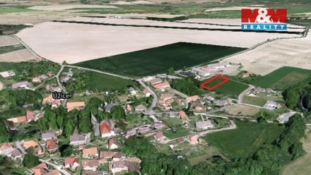 Prodej stavebního pozemku 2 519 m², Úžice