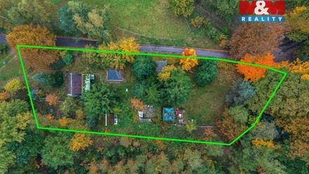 Prodej stavebního pozemku 1 552 m², Lipová