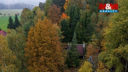 Prodej stavebního pozemku 1 552 m², Lipová