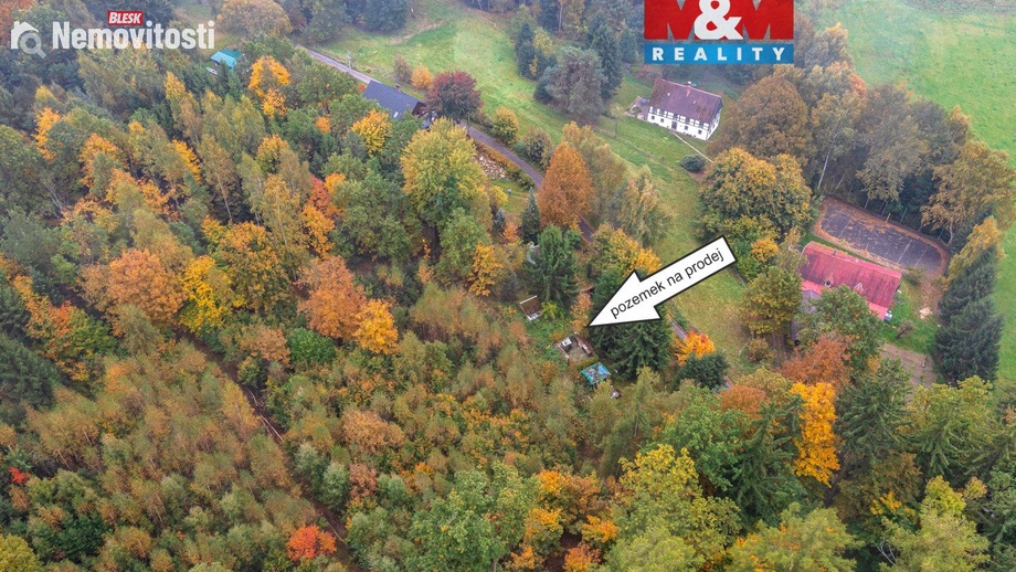 Prodej stavebního pozemku 1 552 m², Lipová