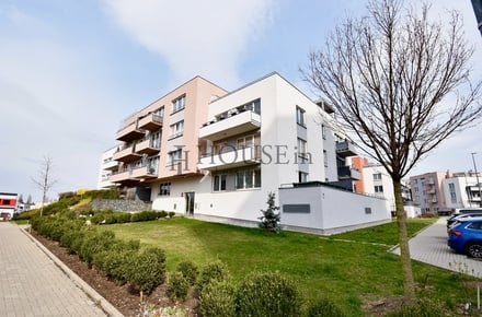 Pronájem bytu 1+kk 33 m², Praha - Letňany