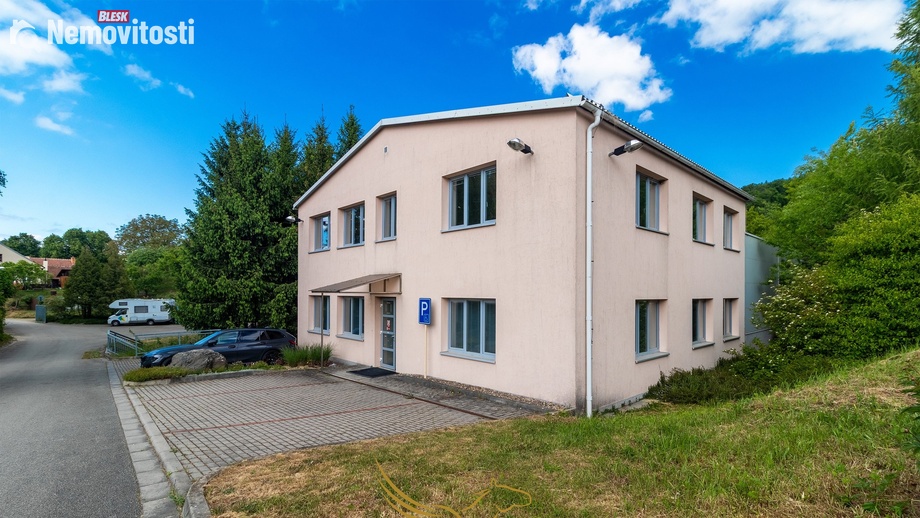 Prodej výrobního prostoru 596 m², Milonice