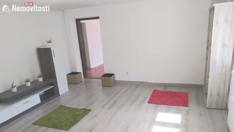 Pronájem bytu 3+1 87 m², Řícmanice