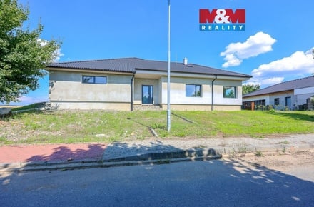 Prodej rodinného domu 194 m², Tršice