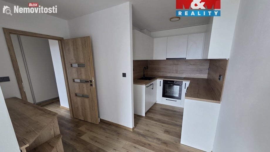 Prodej bytu 2+kk 44 m², Praha 8
