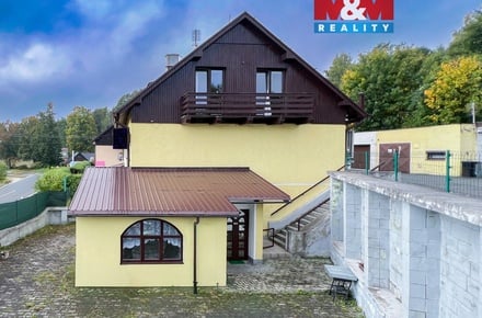 Prodej rodinného domu 230 m², Čachrov