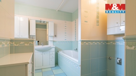 Prodej rodinného domu 240 m², Netolice