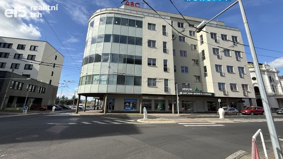 Pronájem obchodního prostoru 100 m², Ústí nad Labem-město