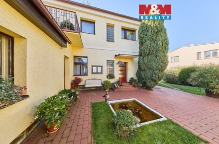 Prodej rodinného domu 159 m², Hradec Králové