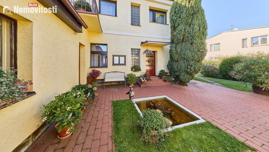 Prodej rodinného domu 159 m², Hradec Králové