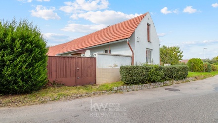 Prodej rodinného domu 58 m², Bašť